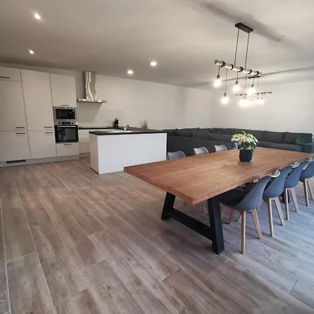 Ferienhaus Velde - Vakantiewoning 12 Personen - Sauna - Bubbelbad Hoeselt